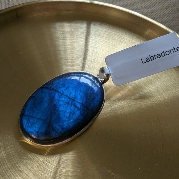 Artisan Hand Crafted Jewelry - NWT Labradorite Sterling Silver Pendant